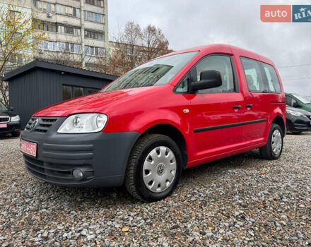 Красный Фольксваген Кадди, объемом двигателя 1.6 л и пробегом 189 тыс. км за 7650 $, фото 1 на Automoto.ua