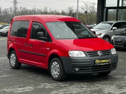 Красный Фольксваген Кадди, объемом двигателя 2 л и пробегом 224 тыс. км за 7000 $, фото 1 на Automoto.ua