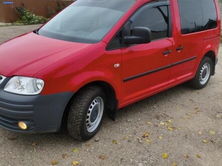 Фольксваген Кадди 2009 в Полтаве на Automoto.ua Красный Фольксваген Кадди, объемом двигателя 2 л и пробегом 188 тыс. км за 9300 $, фото 1 на Automoto.ua