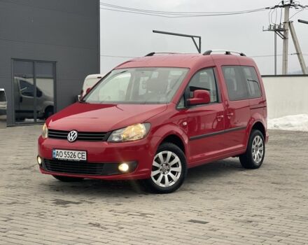 Красный Фольксваген Кадди, объемом двигателя 1.6 л и пробегом 253 тыс. км за 9500 $, фото 1 на Automoto.ua