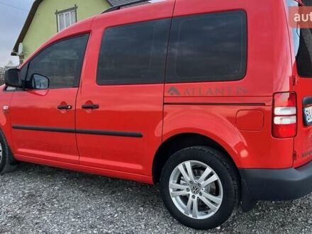 Красный Фольксваген Кадди, объемом двигателя 1.6 л и пробегом 183 тыс. км за 9750 $, фото 1 на Automoto.ua