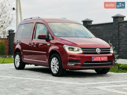 Красный Фольксваген Кадди, объемом двигателя 2 л и пробегом 246 тыс. км за 15950 $, фото 1 на Automoto.ua