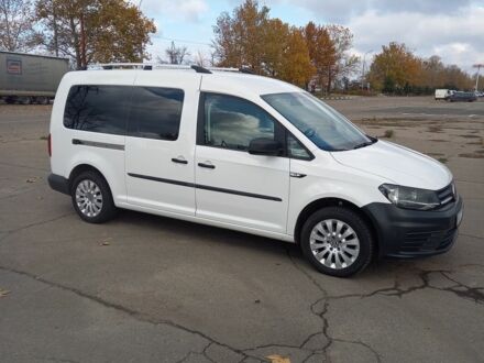 Красный Фольксваген Кадди, объемом двигателя 1.4 л и пробегом 212 тыс. км за 16000 $, фото 1 на Automoto.ua