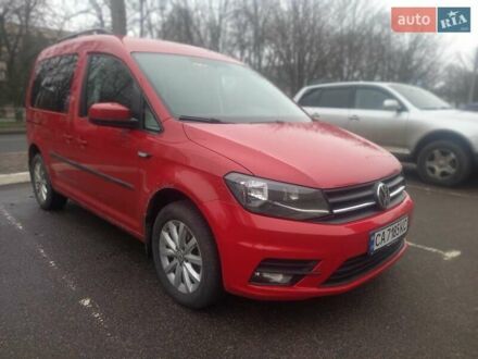 Красный Фольксваген Кадди, объемом двигателя 2 л и пробегом 226 тыс. км за 15200 $, фото 1 на Automoto.ua