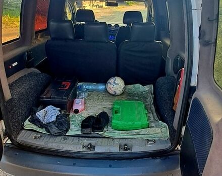 Фольксваген Кадді, об'ємом двигуна 2 л та пробігом 300 тис. км за 5200 $, фото 4 на Automoto.ua