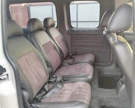 Фольксваген Кадди, объемом двигателя 1.6 л и пробегом 193 тыс. км за 11800 $, фото 14 на Automoto.ua