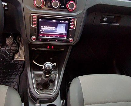 Фольксваген Кадди, объемом двигателя 2 л и пробегом 163 тыс. км за 12999 $, фото 5 на Automoto.ua