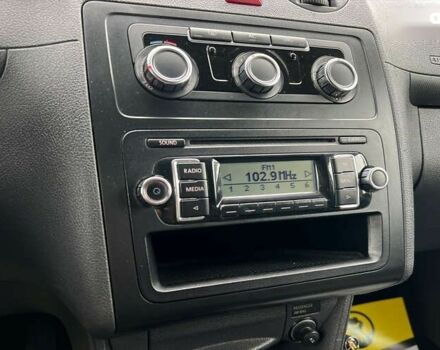 Фольксваген Кадди, объемом двигателя 1.6 л и пробегом 218 тыс. км за 10490 $, фото 15 на Automoto.ua
