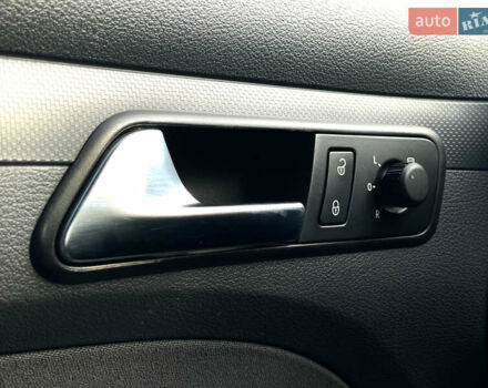 Фольксваген Кадді, об'ємом двигуна 1.6 л та пробігом 257 тис. км за 11200 $, фото 16 на Automoto.ua