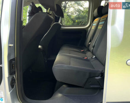 Фольксваген Кадді, об'ємом двигуна 1.6 л та пробігом 257 тис. км за 11200 $, фото 12 на Automoto.ua