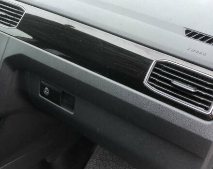 Фольксваген Кадди, объемом двигателя 2 л и пробегом 236 тыс. км за 14600 $, фото 43 на Automoto.ua