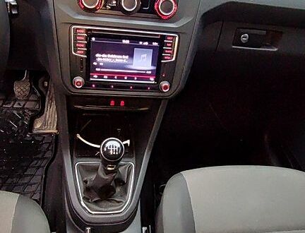 Фольксваген Кадди, объемом двигателя 2 л и пробегом 163 тыс. км за 12999 $, фото 1 на Automoto.ua