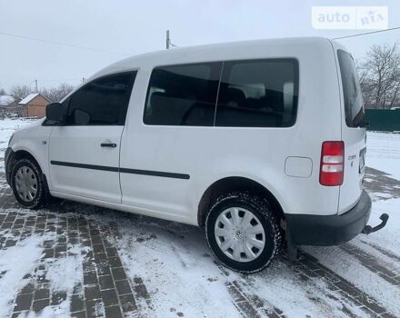 Білий Фольксваген Caddy пасс., об'ємом двигуна 1.2 л та пробігом 180 тис. км за 6900 $, фото 7 на Automoto.ua