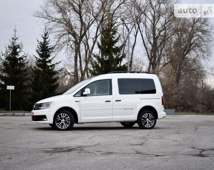 Білий Фольксваген Caddy пасс., об'ємом двигуна 2 л та пробігом 213 тис. км за 17200 $, фото 73 на Automoto.ua