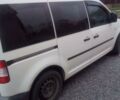Білий Фольксваген Caddy пасс., об'ємом двигуна 2 л та пробігом 274 тис. км за 5600 $, фото 1 на Automoto.ua