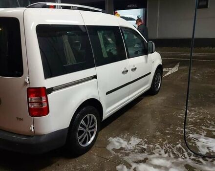 Білий Фольксваген Caddy пасс., об'ємом двигуна 1.6 л та пробігом 232 тис. км за 9700 $, фото 2 на Automoto.ua