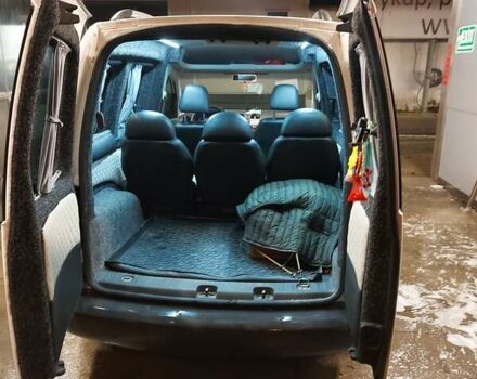 Білий Фольксваген Caddy пасс., об'ємом двигуна 1.6 л та пробігом 232 тис. км за 9700 $, фото 6 на Automoto.ua