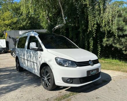 Белый Фольксваген Кадди пасс., объемом двигателя 1.6 л и пробегом 232 тыс. км за 12400 $, фото 1 на Automoto.ua