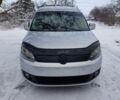 Сірий Фольксваген Caddy пасс., об'ємом двигуна 2 л та пробігом 180 тис. км за 17500 $, фото 1 на Automoto.ua