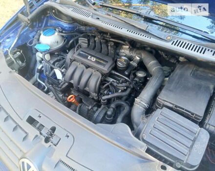 Синій Фольксваген Caddy пасс., об'ємом двигуна 1.6 л та пробігом 184 тис. км за 6150 $, фото 11 на Automoto.ua