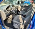 Синій Фольксваген Caddy пасс., об'ємом двигуна 1.6 л та пробігом 260 тис. км за 10500 $, фото 5 на Automoto.ua
