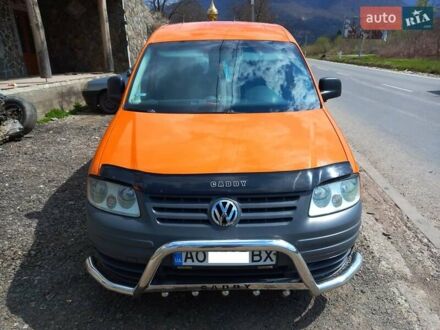 Фольксваген Кадди пасс. 2005 в Рахове на Automoto.ua Оранжевый Фольксваген Кадди пасс., объемом двигателя 2 л и пробегом 400 тыс. км за 6500 $, фото 1 на Automoto.ua