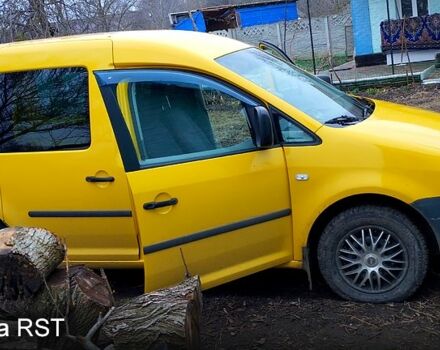 Желтый Фольксваген Кадди, объемом двигателя 2 л и пробегом 180 тыс. км за 5200 $, фото 1 на Automoto.ua