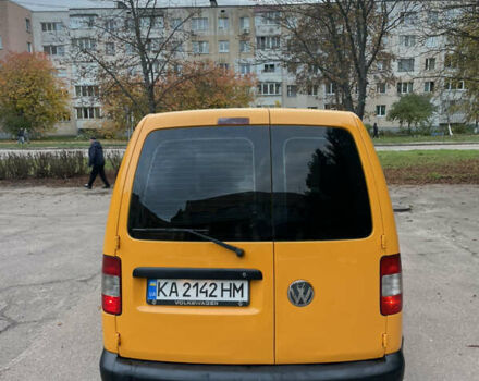 Желтый Фольксваген Кадди, объемом двигателя 1.97 л и пробегом 250 тыс. км за 5000 $, фото 9 на Automoto.ua