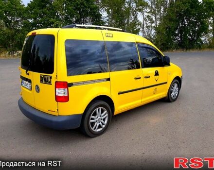 Желтый Фольксваген Кадди, объемом двигателя 2 л и пробегом 300 тыс. км за 4750 $, фото 1 на Automoto.ua