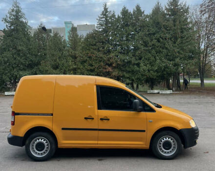 Желтый Фольксваген Кадди, объемом двигателя 1.97 л и пробегом 250 тыс. км за 5000 $, фото 13 на Automoto.ua