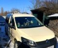 Желтый Фольксваген Кадди, объемом двигателя 1.6 л и пробегом 372 тыс. км за 9500 $, фото 5 на Automoto.ua