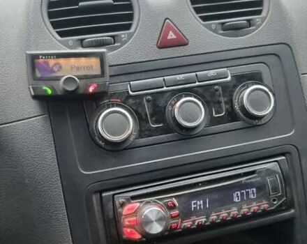 Жовтий Фольксваген Кадді, об'ємом двигуна 1.6 л та пробігом 265 тис. км за 7400 $, фото 6 на Automoto.ua