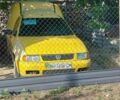 Желтый Фольксваген Кадди, объемом двигателя 1.6 л и пробегом 400 тыс. км за 1200 $, фото 1 на Automoto.ua