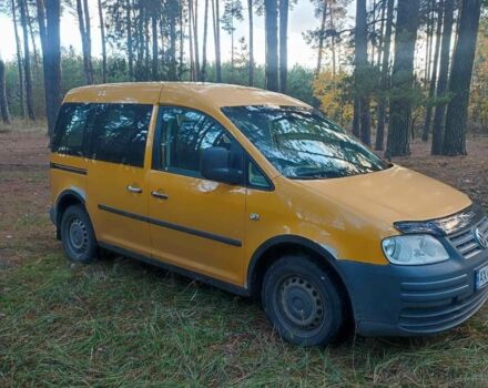 Желтый Фольксваген Кадди, объемом двигателя 2 л и пробегом 315 тыс. км за 4000 $, фото 6 на Automoto.ua