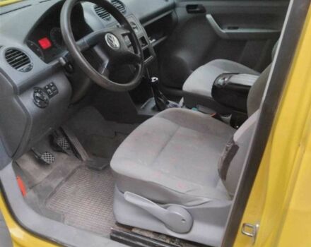 Желтый Фольксваген Кадди, объемом двигателя 2 л и пробегом 204 тыс. км за 4800 $, фото 8 на Automoto.ua