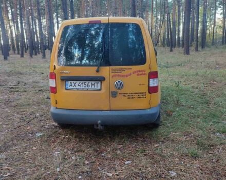 Желтый Фольксваген Кадди, объемом двигателя 2 л и пробегом 315 тыс. км за 4000 $, фото 5 на Automoto.ua