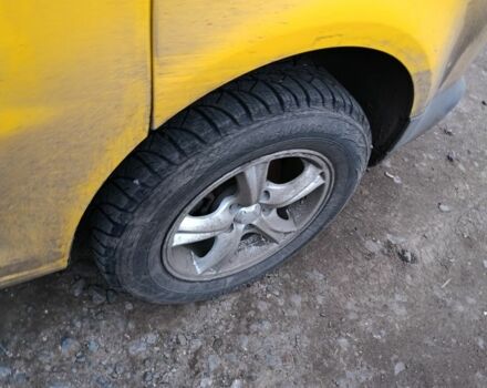 Желтый Фольксваген Кадди, объемом двигателя 2 л и пробегом 308 тыс. км за 3500 $, фото 5 на Automoto.ua