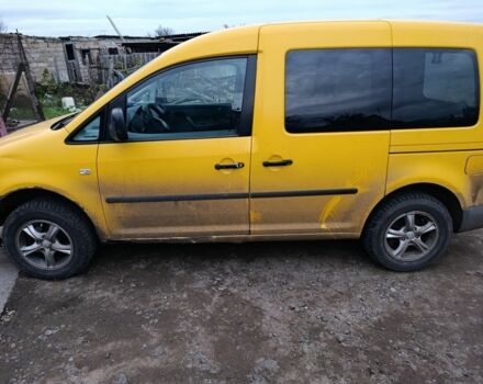 Желтый Фольксваген Кадди, объемом двигателя 2 л и пробегом 308 тыс. км за 3500 $, фото 6 на Automoto.ua