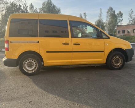 Желтый Фольксваген Кадди, объемом двигателя 2 л и пробегом 182 тыс. км за 6500 $, фото 3 на Automoto.ua