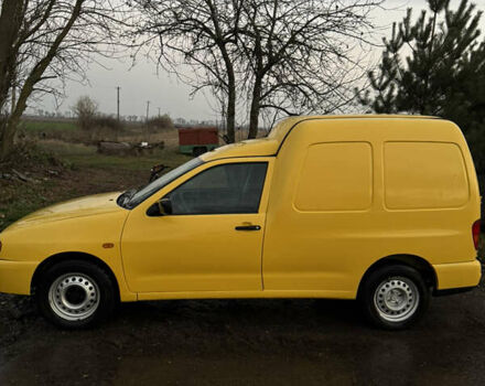 Желтый Фольксваген Кадди, объемом двигателя 1.9 л и пробегом 270 тыс. км за 3200 $, фото 1 на Automoto.ua