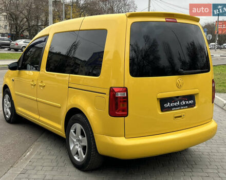 Желтый Фольксваген Кадди, объемом двигателя 2 л и пробегом 327 тыс. км за 6999 $, фото 3 на Automoto.ua