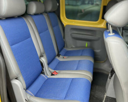 Желтый Фольксваген Кадди, объемом двигателя 2 л и пробегом 327 тыс. км за 6999 $, фото 13 на Automoto.ua