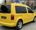 Желтый Фольксваген Кадди, объемом двигателя 2 л и пробегом 327 тыс. км за 6999 $, фото 5 на Automoto.ua