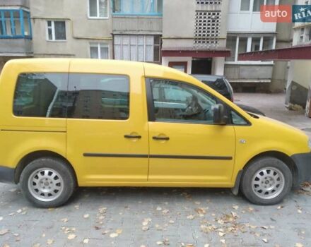 Желтый Фольксваген Кадди, объемом двигателя 1.97 л и пробегом 204 тыс. км за 4800 $, фото 2 на Automoto.ua