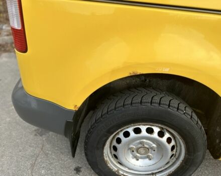 Желтый Фольксваген Кадди, объемом двигателя 2 л и пробегом 200 тыс. км за 3890 $, фото 14 на Automoto.ua