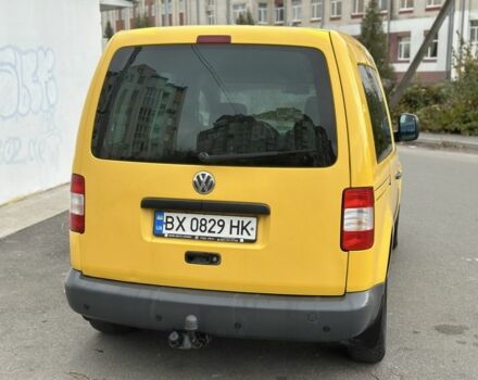 Желтый Фольксваген Кадди, объемом двигателя 2 л и пробегом 200 тыс. км за 3890 $, фото 2 на Automoto.ua