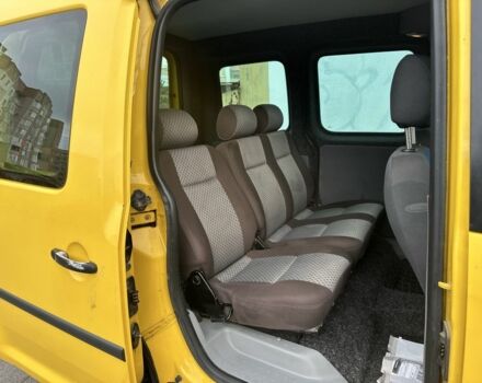 Желтый Фольксваген Кадди, объемом двигателя 2 л и пробегом 200 тыс. км за 3890 $, фото 18 на Automoto.ua