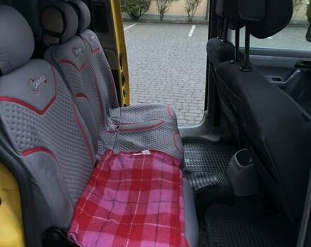 Жовтий Фольксваген Кадді, об'ємом двигуна 1.97 л та пробігом 270 тис. км за 3800 $, фото 6 на Automoto.ua