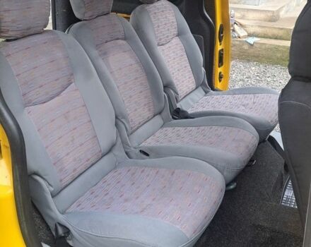 Желтый Фольксваген Кадди, объемом двигателя 2 л и пробегом 250 тыс. км за 5500 $, фото 2 на Automoto.ua