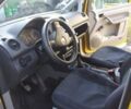 Желтый Фольксваген Кадди, объемом двигателя 2 л и пробегом 270 тыс. км за 3700 $, фото 5 на Automoto.ua